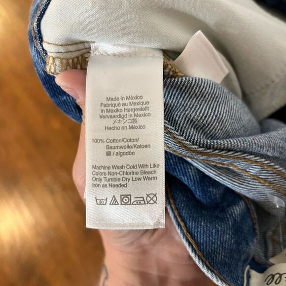 Classic Blue Women's Jeans - Picture 9 of 11